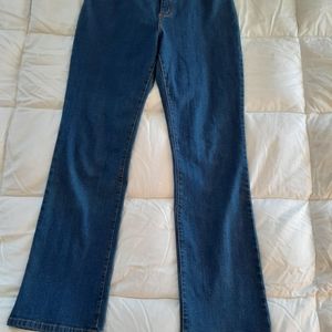 Ladies blue jeans